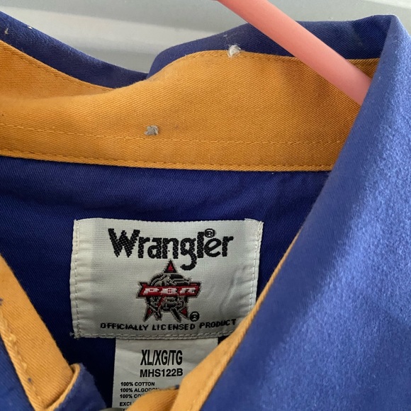 Vintage Wrangler PBR Men’s button down blue long sleeved shirt. Size XL - Picture 3 of 4